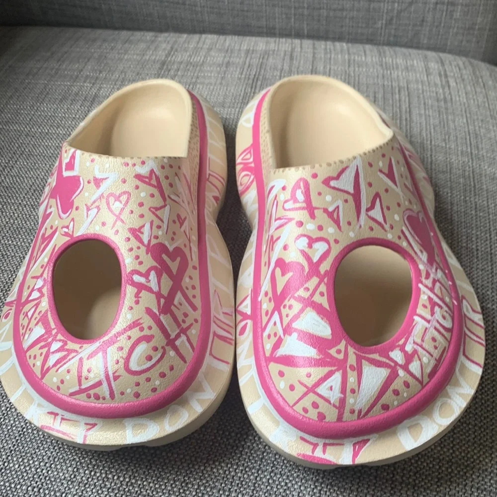 Custom sandals - Picture 1 of 4